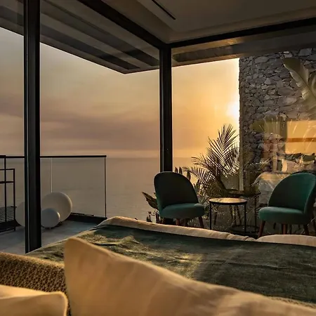 Hébergement de vacances Mea Suna - Exclusive Oceanfront In Madeira *
